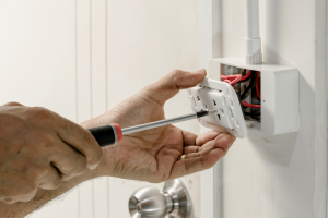 electrical-outlet-repair-stuart-florida